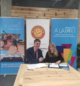 Almudena-y-Roberto-Firma-e1646904581219-280x300