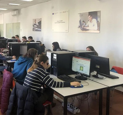 Arranca el programa TándEM para formar a jóvenes con discapacidad intelectual en competencias digitales y ofrecerles prácticas laborales TANDEM-dest