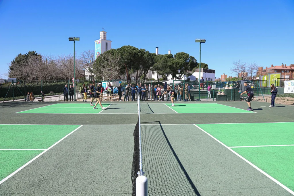 Inauguramos nuestras nuevas pistas de Pickleball IMG_3948-scaled-uai-2064x1376