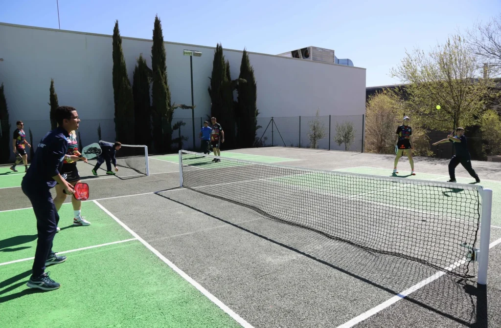 Inauguramos nuestras nuevas pistas de Pickleball IMG_4076-scaled-uai-2064x1355