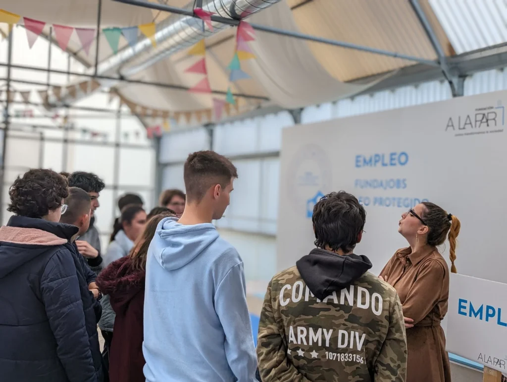 ¡Éxito de la III Feria Discapacidad y Futuro! PXL_20240314_105215330