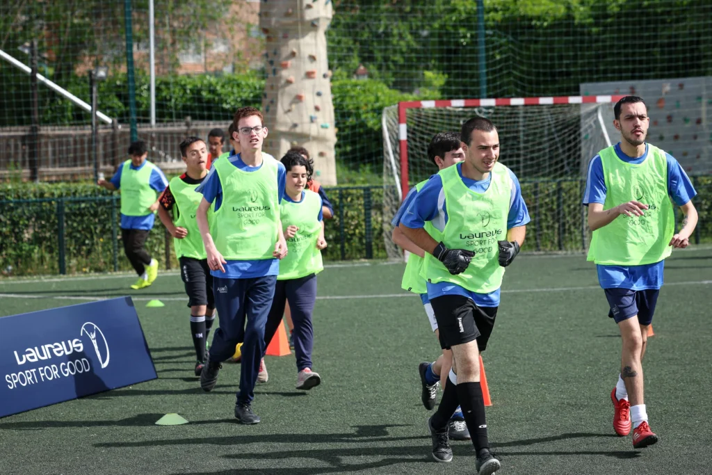 Fundacion-A-LA-PAR-Visit-Laureus-Sport-for-Good-1-scaled-uai-2064x1376