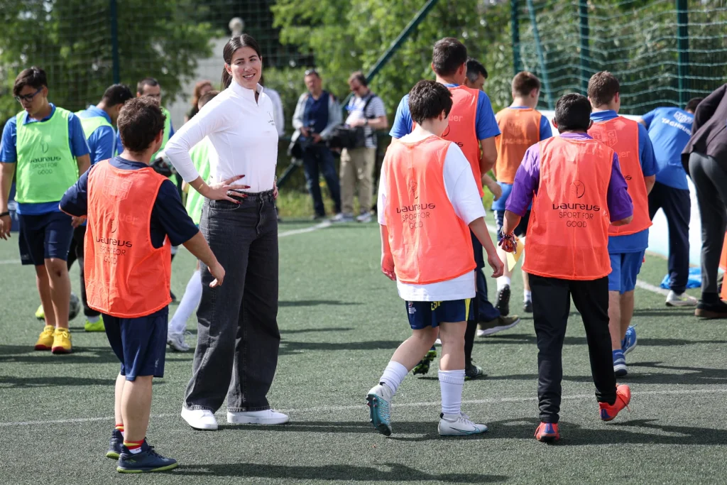Fundacion-A-LA-PAR-Visit-Laureus-Sport-for-Good-25-scaled-uai-2064x1376