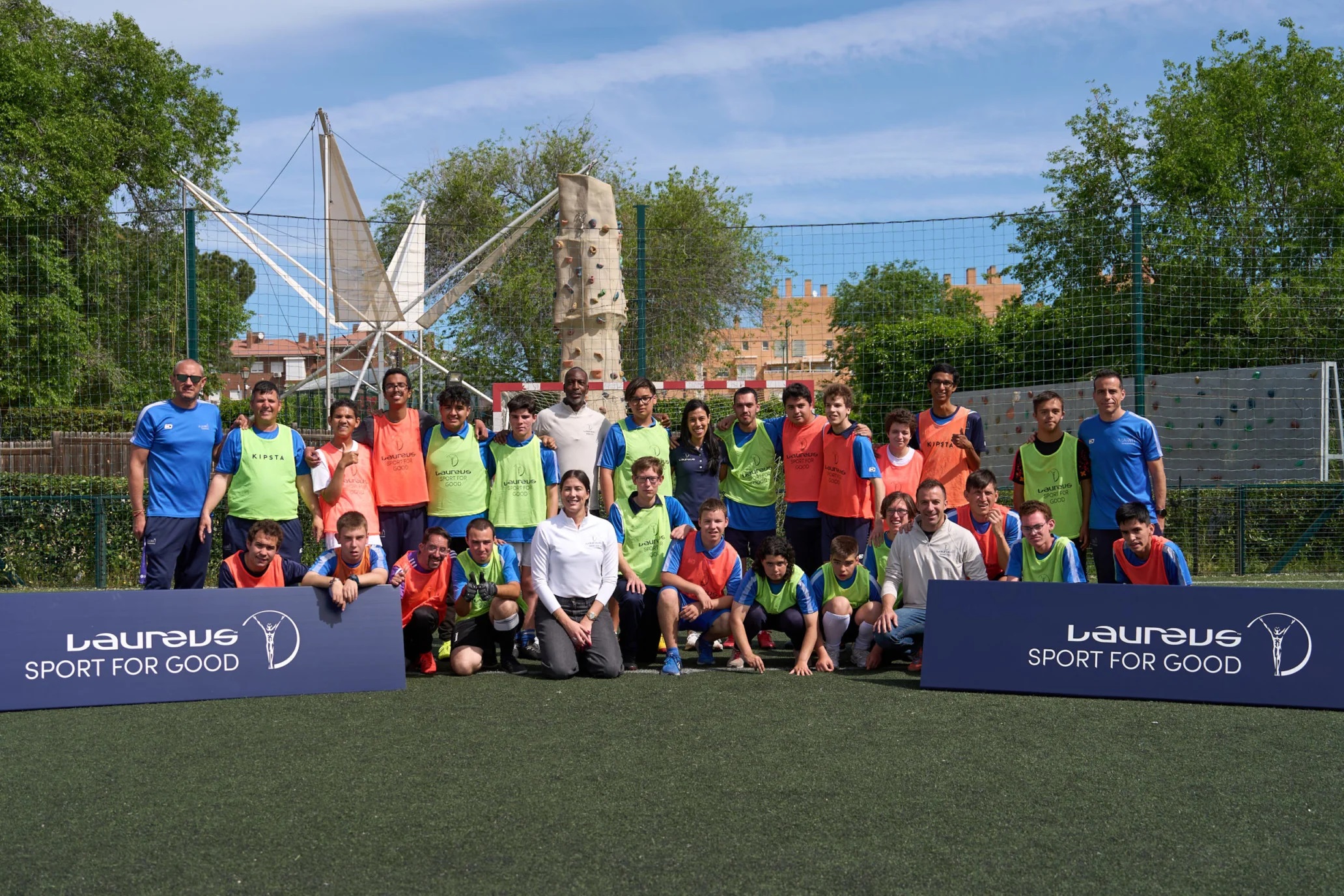 Fundacion-A-LA-PAR-Visit-Laureus-Sport-for-Good-31-scaled-uai-2064x1376