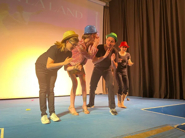 El Acaboseeee: nuevo musical del Colegio A LA PAR IMG_1550