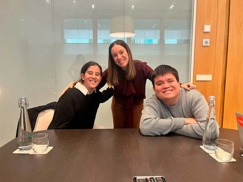 Alumnos de COMPASS entrevistan a Penélope Salas, Company Engagement Manager del Grupo BNP Paribas