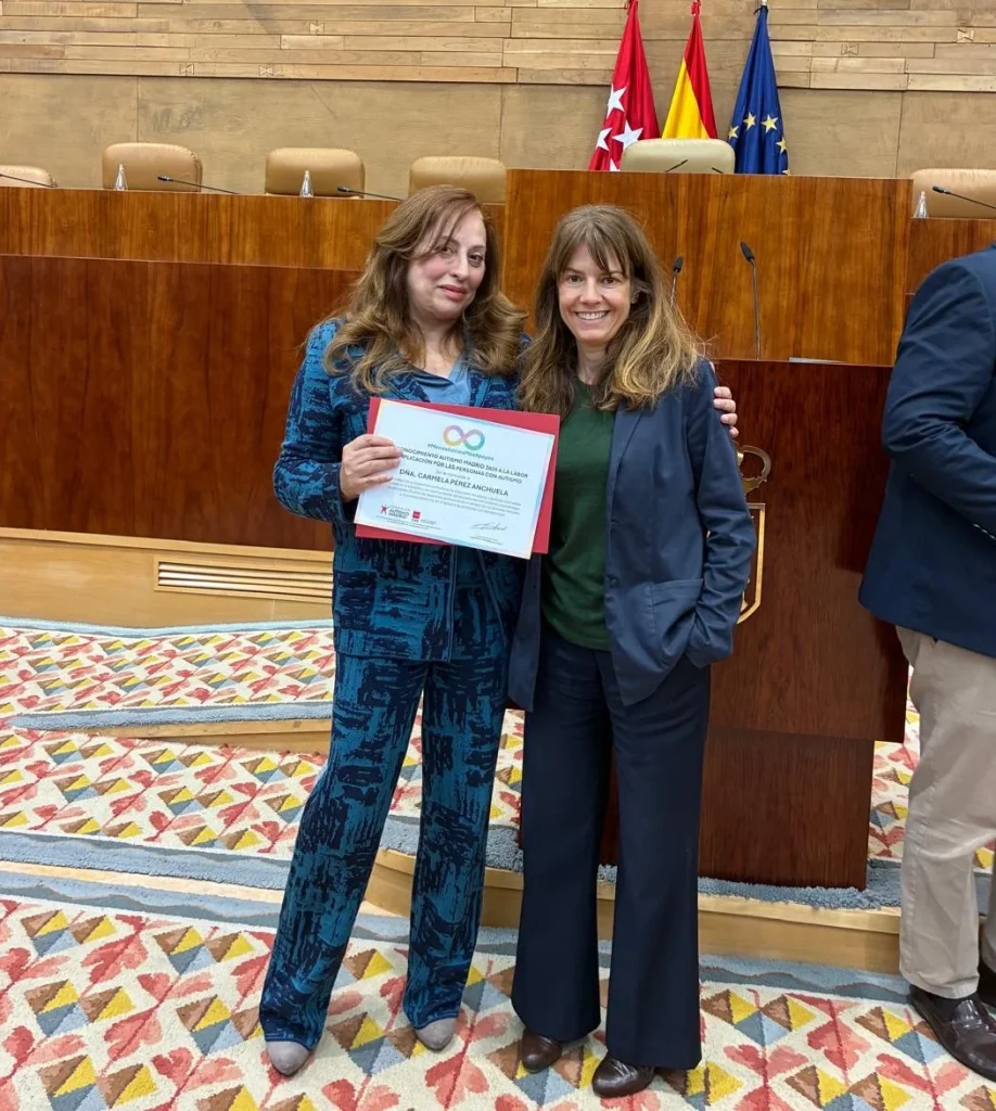Nuestra directora de Innovación, Formación y Empleo, premiada por su compromiso social
