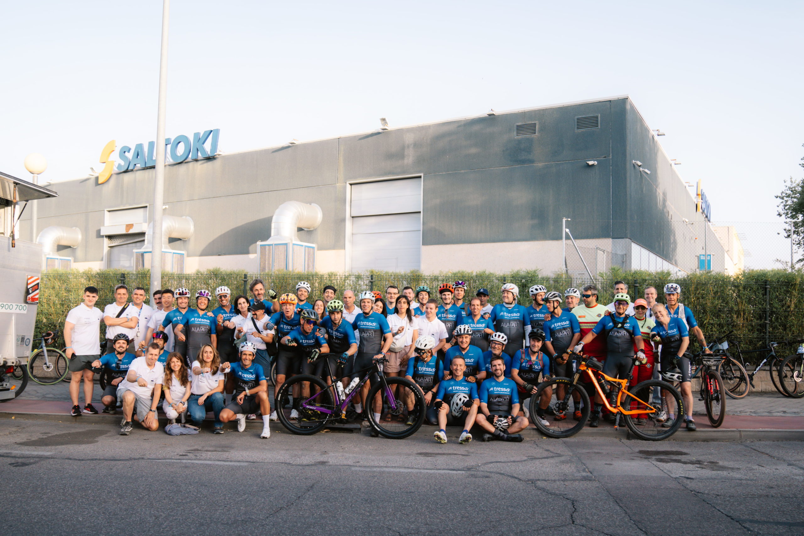 El equipo Tressis ALAPAR inicia su ruta Madrid - Andorra